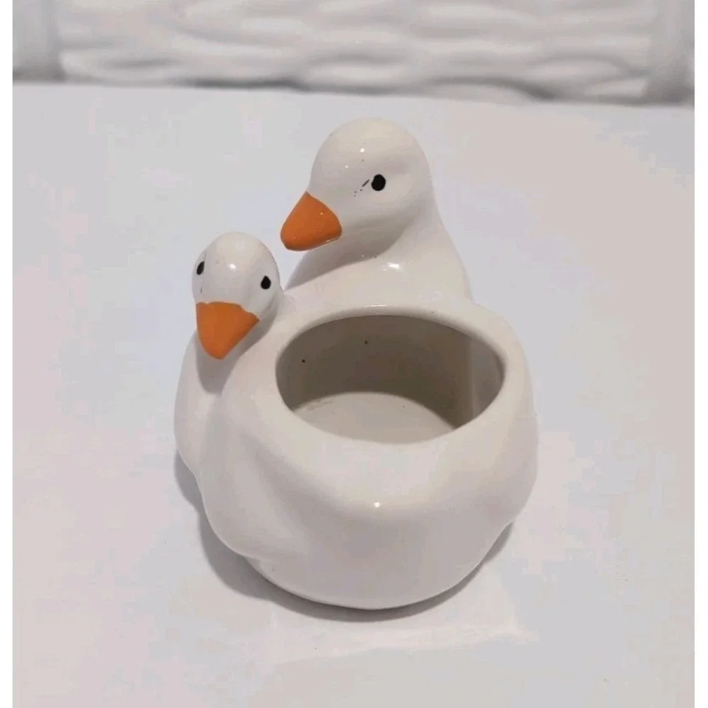 Vintage White Ceramic Double Duck Planter Trinket Dish Succulent Pot Figurine